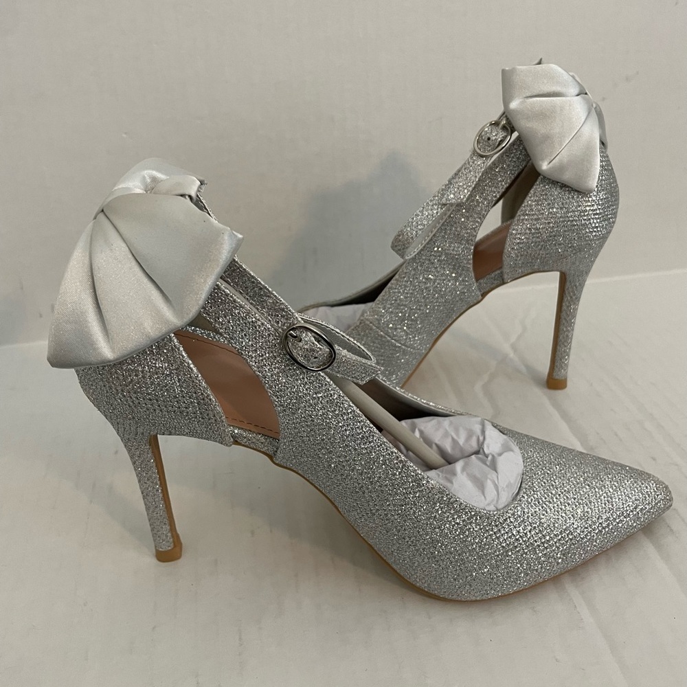 Fashare New Women’s Silver Bow Tie Back Stiletto Ankle Strap Heels, Size 7.5
